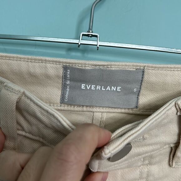 Everlane The Slim Leg Crop Pant in Sandstone - Picture 6 of 10